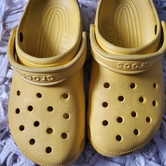 Yellow Crocs - Picture 1 of 4